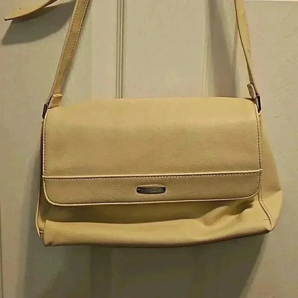 Liz Clarborne Pocketbook - Picture 2 of 12